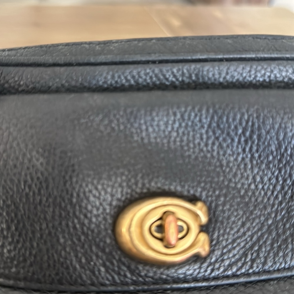 - COACH WILLOW CAMERA BAG CROSSBODY BLACK  PEBBLED LEATHER - Picture 4 of 5